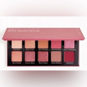 VIOLET VOSS
Berries N' Cream Dreams Eyeshadow Palette new in box